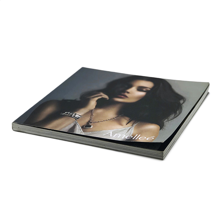 Custom High Quality Paperback Glossy Magazine Photo Book Printing 01